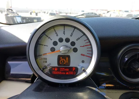 2010 Mini Cooper z USA, uszkodzony, nr VIN WMWMF3C53ATZ24647